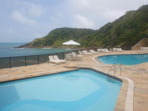 APARTAMENTO EM CONDOMÍNIO- acolhedor-FRENTE MAR-ENSEADA-TORTUGA